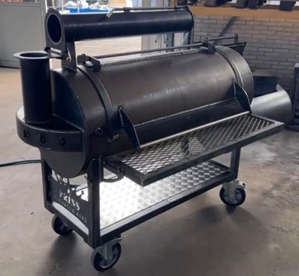 Pitmaster X Offset Smoker – echte Texas BBQ ervaring, Tuin en Terras, Ophalen, Zo goed als nieuw, Met accessoires