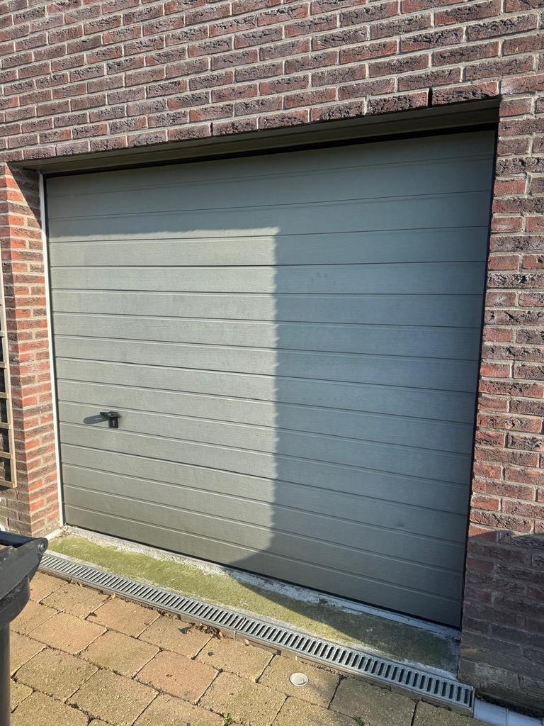 Garagedeur compleet met slot - Almere, Ophalen, Gebruikt, 120 cm of meer, Garagedeur
