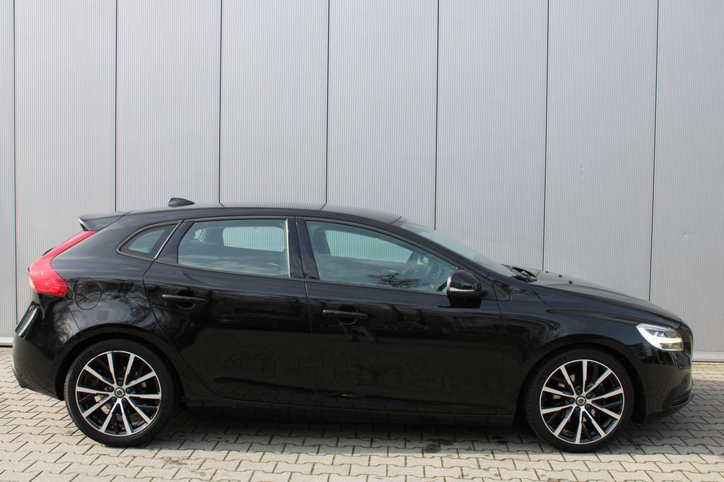 Volvo V40 T3 Nordic+ | Polestar Chassis | Trekhaak | Dealer, 12 maanden, Stof, Gebruikt, 4 cilinders