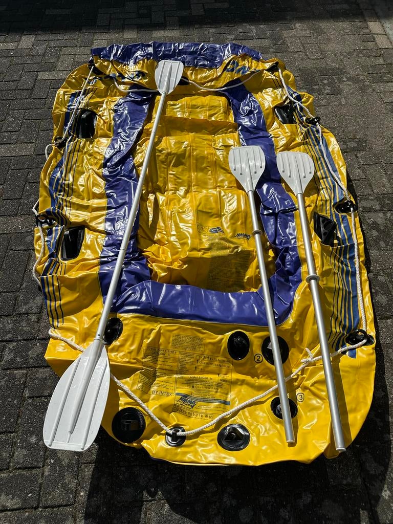 Opblaasbare rubberbootje voor 3 personen, Ophalen of Verzenden, Gebruikt