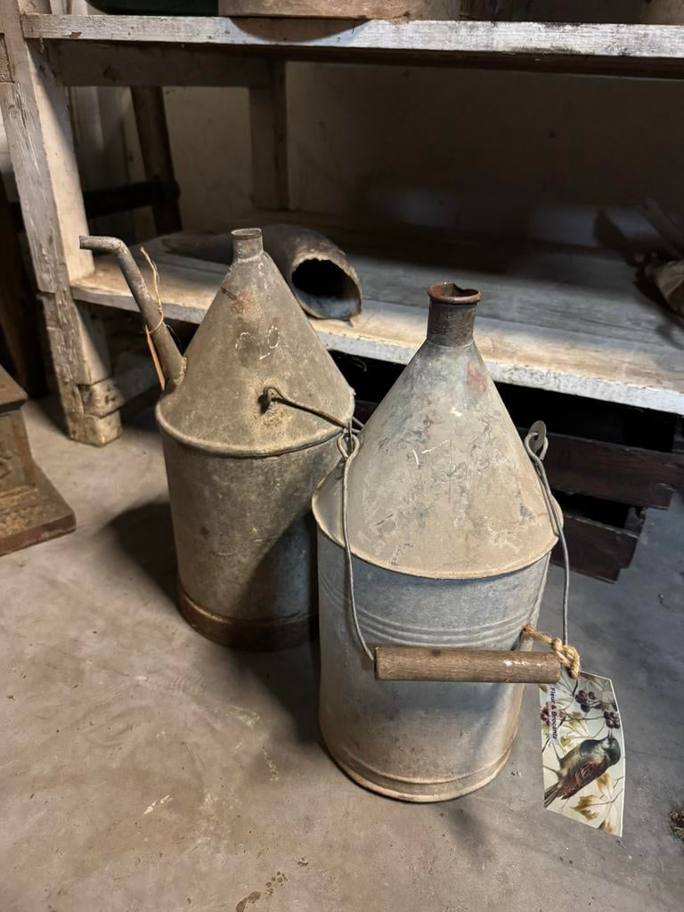 Zinken olie kannen, Ophalen of Verzenden