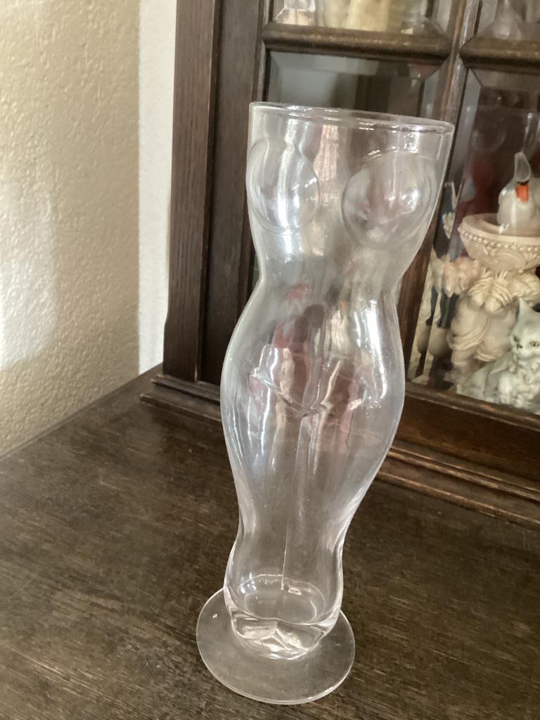 Bierglas geblazen vrouwenfiguur // hoog 26 cm, Antiek en Kunst, Ophalen of Verzenden