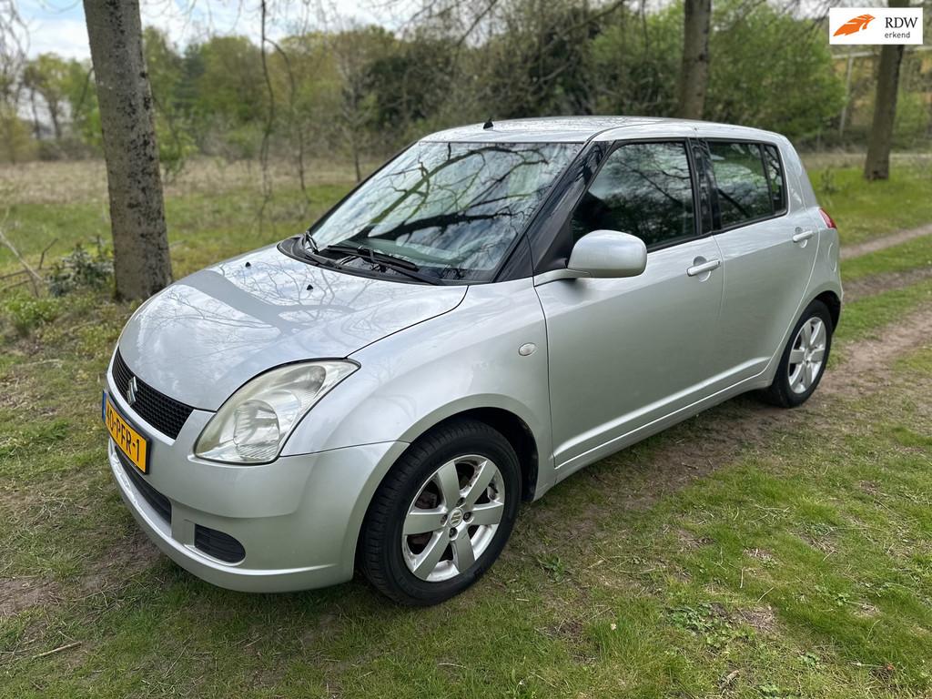 Suzuki Swift 1.3 GLS APK 16-04-27 Kilometerstand Onlogish, Auto's, Suzuki, Bedrijf, Te koop, Swift, ABS, Airbags, Centrale vergrendeling