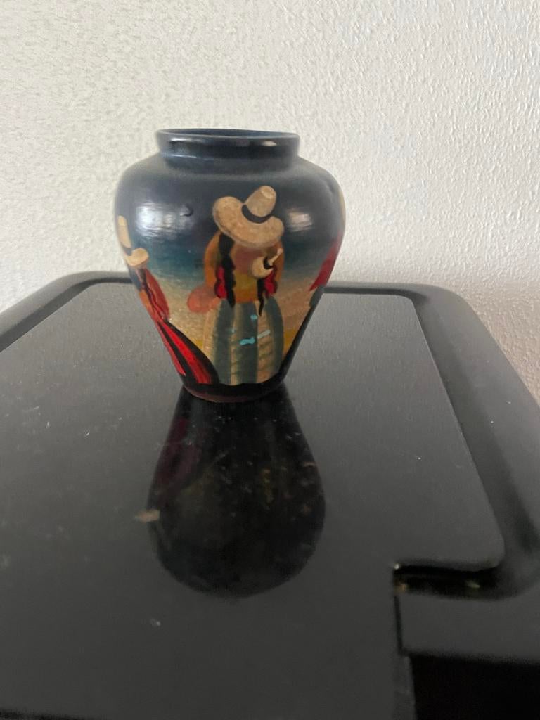 Vintage handgeschilderde vaas met Mexicaanse figuren, Ophalen of Verzenden
