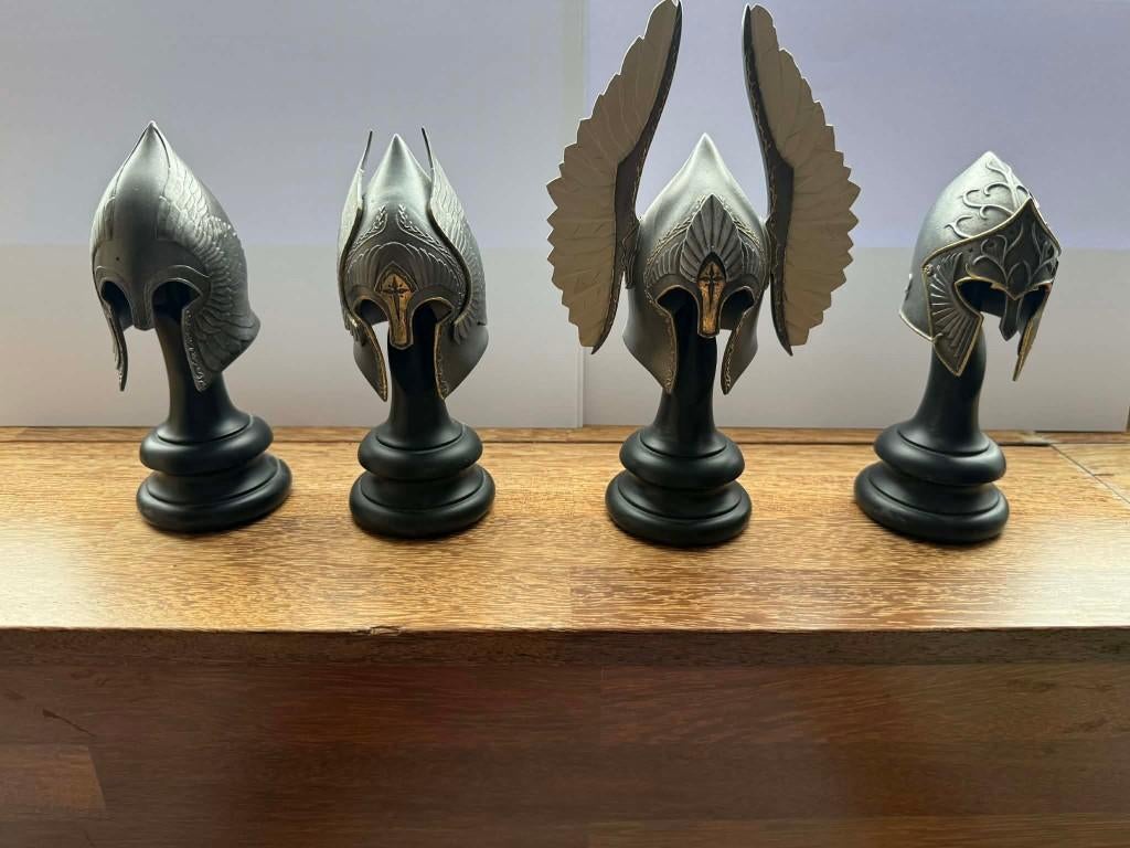 Sideshow WETA Gondorian Helm Collection 1/4 scale Helmets, Ophalen of Verzenden, Zo goed als nieuw, Beeldje of Buste