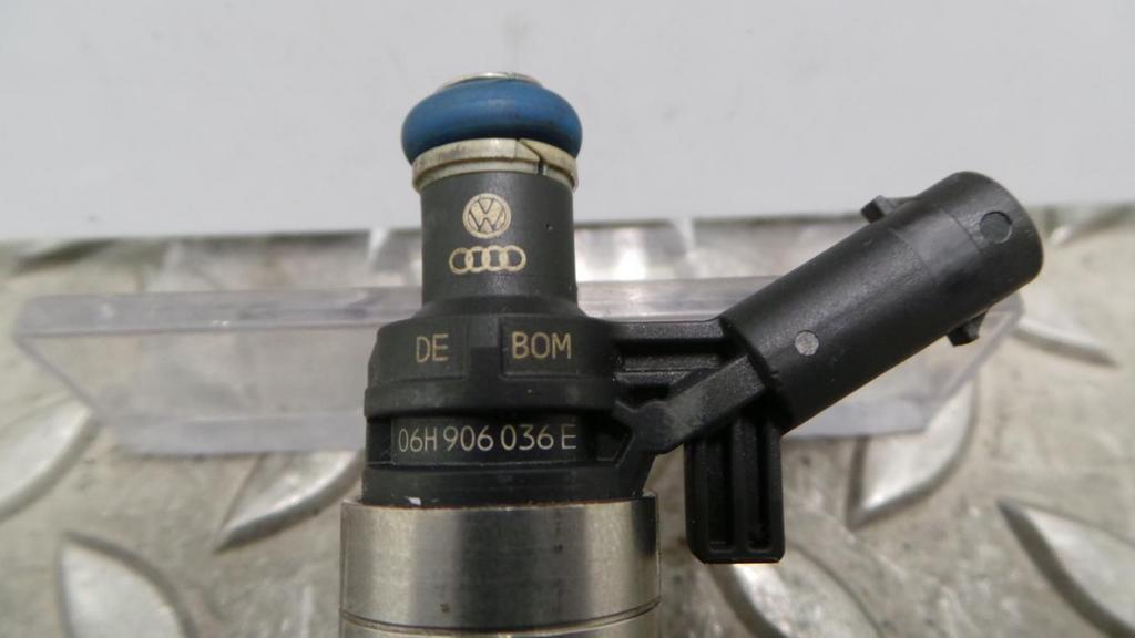 VOLKSWAGEN PASSAT BRANDSTOF INJECTOR / VERSTUIVER 2012, Ophalen of Verzenden, Gebruikt, Stiba lid