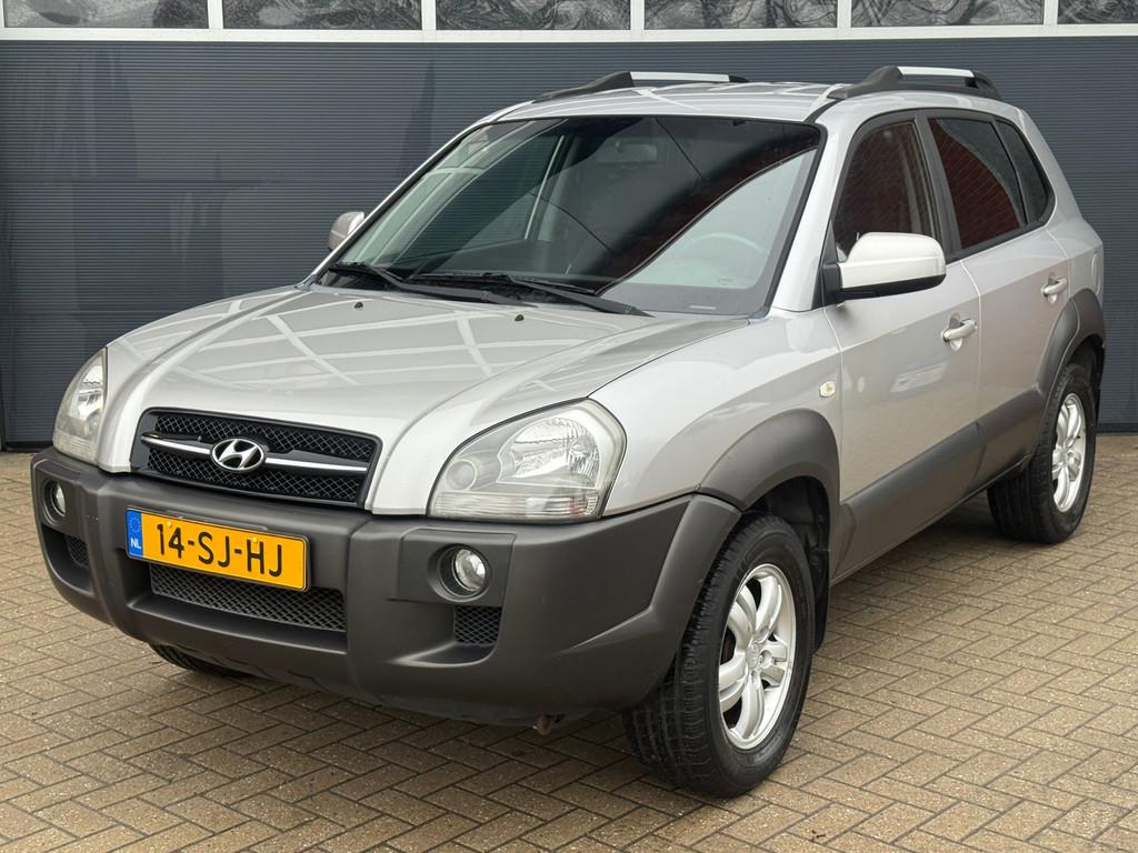 Hyundai Tucson 2.0i Dynamic / NAP / Airco / Trekhaak / Cruis, Gebruikt, 4 cilinders, Origineel Nederlands, Handgeschakeld
