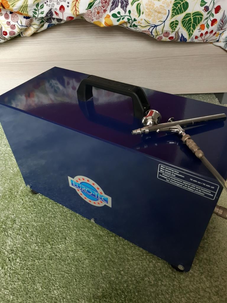 Euro-Tec 20A airbrush compressor, Ophalen, Zo goed als nieuw, Airbrush en Toebehoren