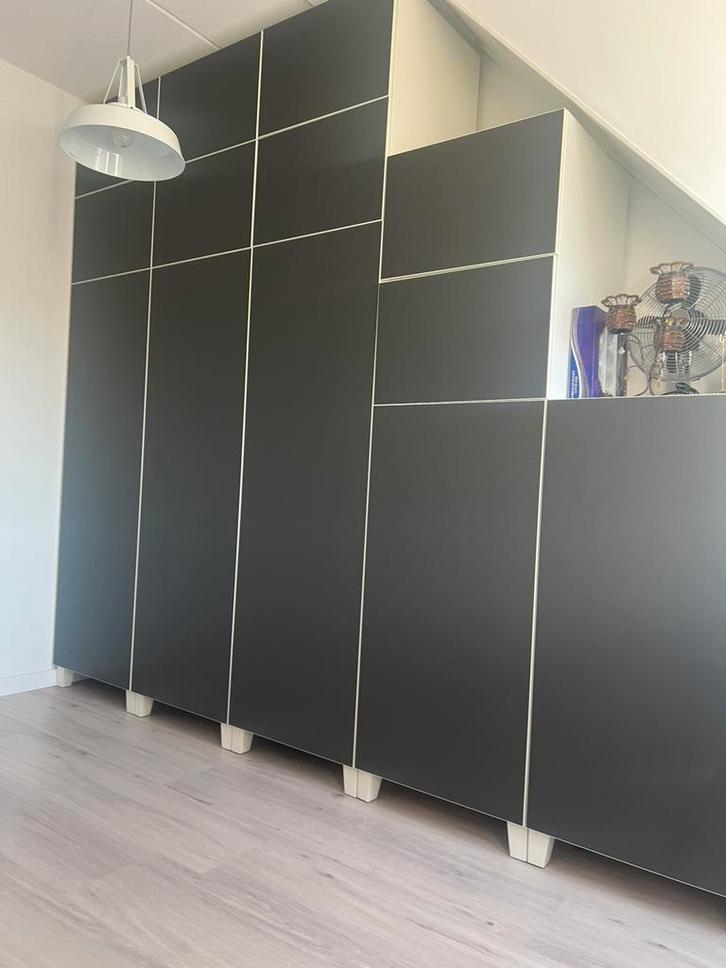 Moderne IKEA kast – zo goed als nieuw – 60 cm breed, Huis en Inrichting, Woonaccessoires | Kamerschermen, Zo goed als nieuw, Ophalen