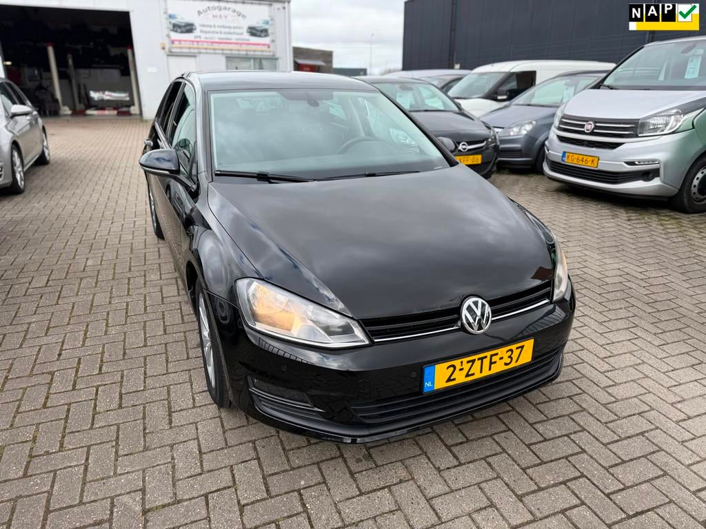 Volkswagen Golf 1.6 TDI Comfortline|Automaat|PDC|Navi|Apk 04, Auto's, Gebruikt, Euro 6, 4 cilinders, 1239 kg