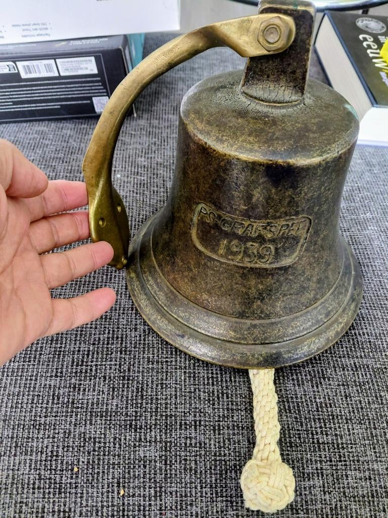 Scheepsbel "PS Graf Spee 1939" - Koningsdag Vondst, Antiek en Kunst, Ophalen of Verzenden