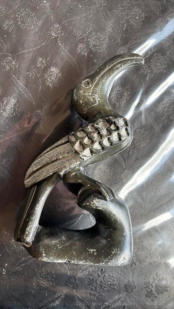 Pelikaan beeldje? Van steen, Ophalen of Verzenden, Gebruikt, Mens