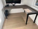 Bruin hoek bureau L vorm, Huis en Inrichting, Bureaus, Ophalen, In hoogte verstelbaar, Zo goed als nieuw, Bureau