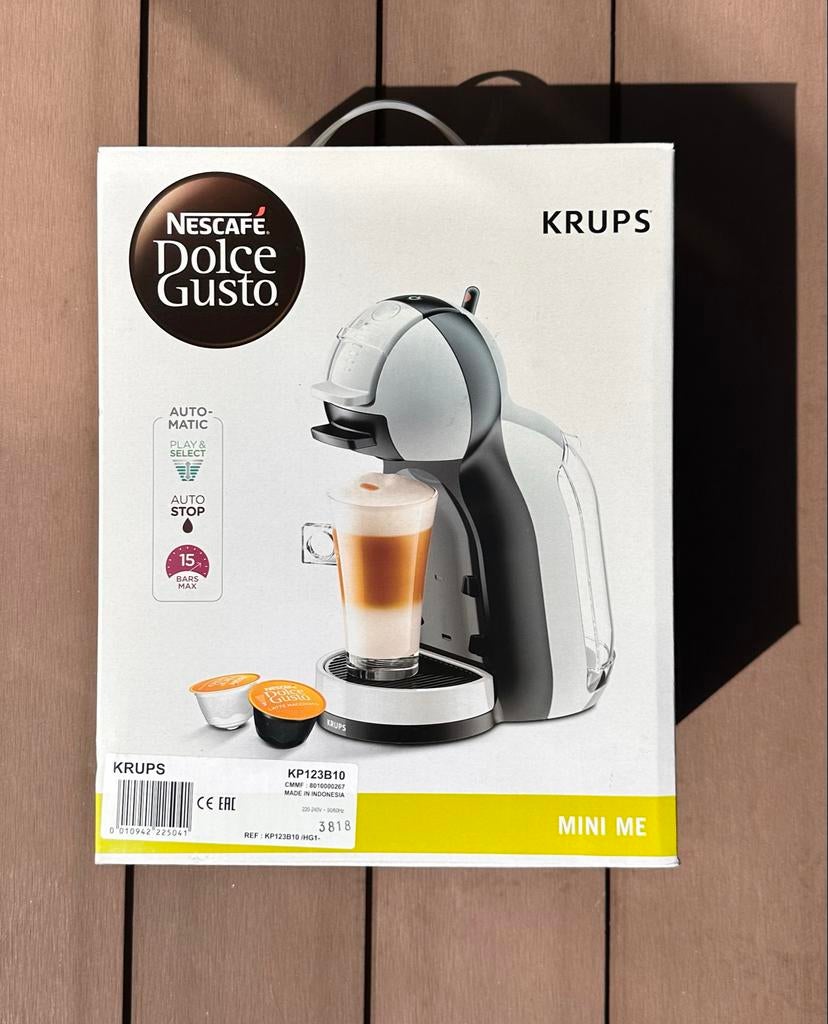 Nieuwe Nescafé Dolce Gusto Krups Mini Me - Lichtgrijs, Ophalen of Verzenden, Nieuw, Koffiemachine, Koffiepads en cups