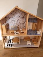 Houten ikea poppenhuis met accessoires van Petit Amelie, Ophalen, Zo goed als nieuw, Poppenhuis