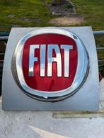 Fiat reclamebord met verlichting, Ophalen, Reclamebord