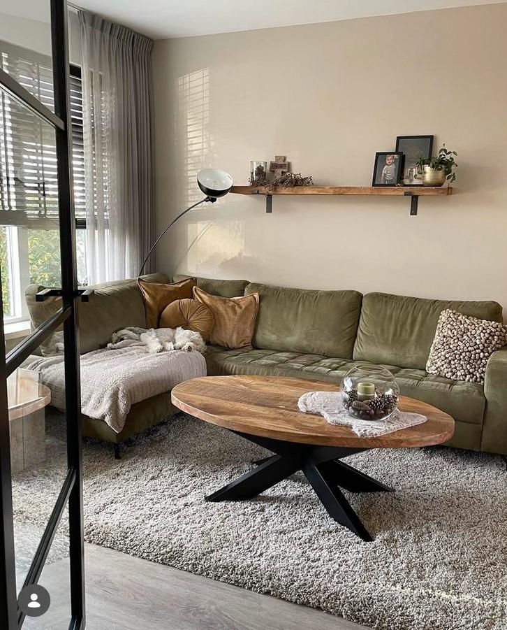 Olijfgroene Hoekbank Mantova met Longchair (LINKS), Huis en Inrichting, Banken | Bankstellen, Gebruikt, Hoekbank, Vierpersoons of meer