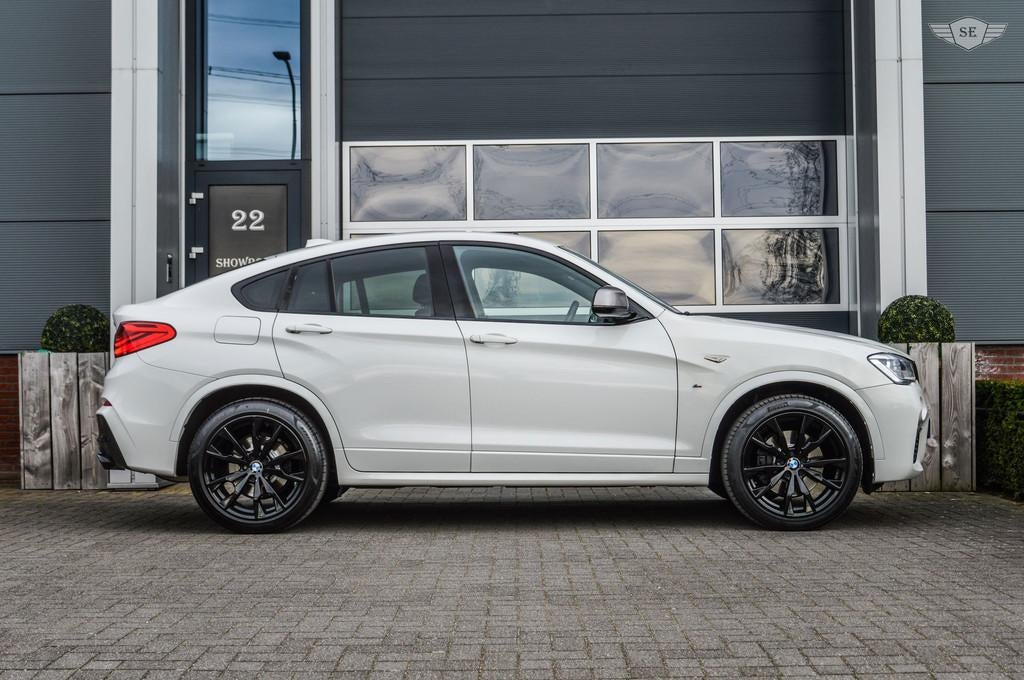 BMW X4 M40i | High Executive|H&K|MEMORY|PANO|TREKHAAK|TOPSTA, Automaat, Gebruikt, 2000 kg, 1820 kg