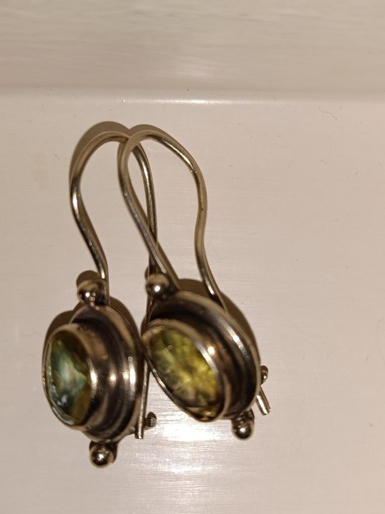 Vintage zilveren oorbellen met facet geslepen citrien stenen, Ophalen of Verzenden, Zo goed als nieuw, Zilver