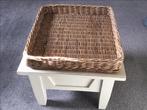 Te koop rotan dienblad, Ophalen of Verzenden, Zo goed als nieuw, Vierkant, Hout