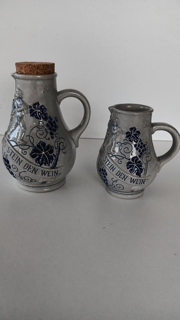 2 Duitse stenen wijnkannetjes., Antiek en Kunst, Antiek | Keramiek en Aardewerk, Ophalen of Verzenden