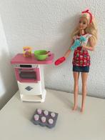 Barbie met oventje en uitklapbare cakes, Ophalen of Verzenden, Gebruikt, Barbie