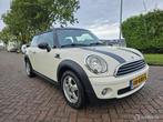 Mini Cooper 1.4 One Anniversary MK II, Voorwielaandrijving, Gebruikt, 4 stoelen, Wit