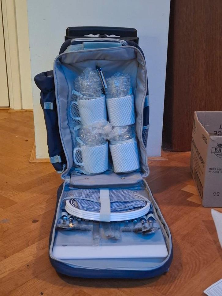 Picknickset koffer/rugzak, Hobby en Vrije tijd, Picknickmanden, Ophalen of Verzenden