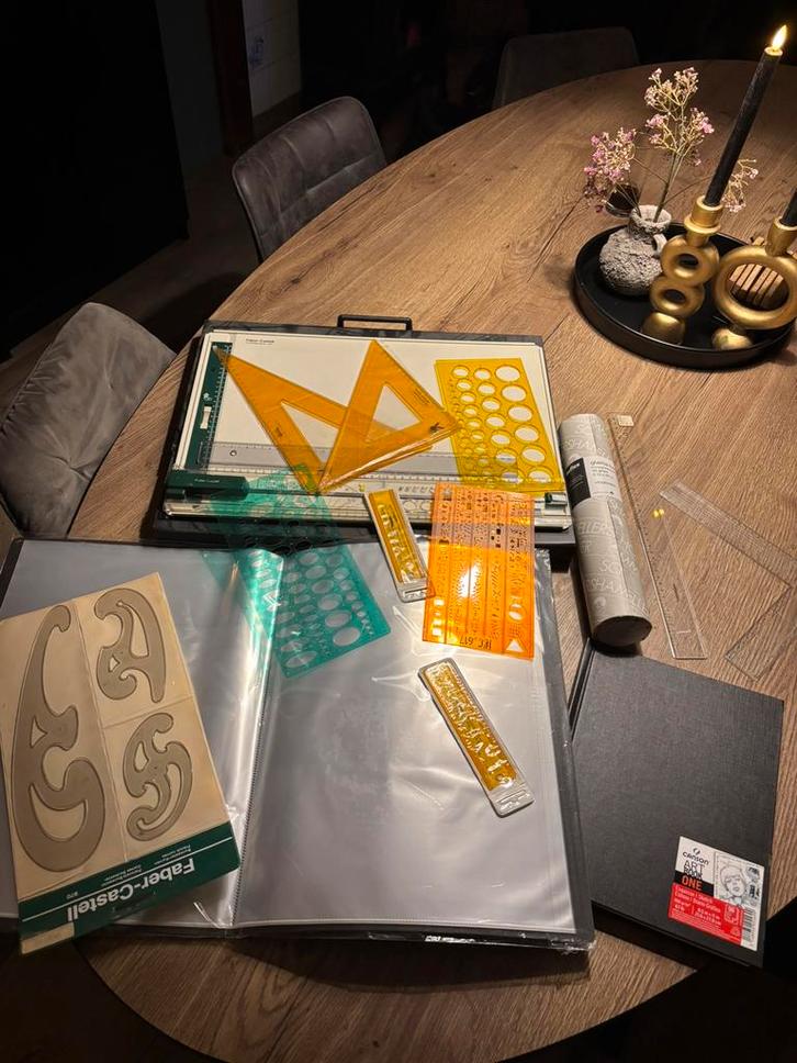 Diverse tekenspullen, Hobby en Vrije tijd, Tekenen, Zo goed als nieuw, Overige typen, Ophalen