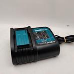 Makita DC18SD Oplader LXT 18V + 14.4V nu voor €24.99, Minder dan 25 mm, Ophalen of Verzenden, Zo goed als nieuw, Plank