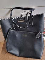 Guess reversible Bobbi inside out tote, Sieraden, Tassen en Uiterlijk, Tassen | Damestassen, Ophalen of Verzenden, Nieuw, Zwart