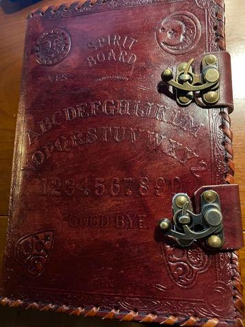 Book of Shadows Ouija leer- Nemesis Now beschikbaar voor biedingen