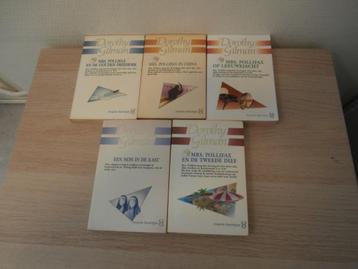 Dorothy Gilman. beschikbaar voor biedingen