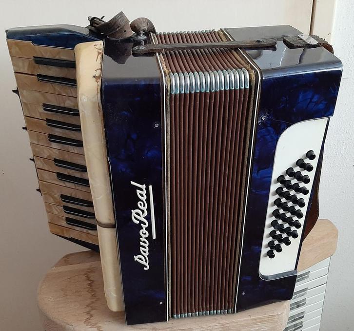 Playback accordeon's, Muziek en Instrumenten, Accordeons, Gebruikt, Overige merken, Met koffer, Ophalen of Verzenden
