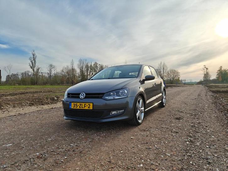 VW Polo 1.2 TSI 2013 | R-line velgen | Nieuwe APK, Auto's, Volkswagen, Particulier, Polo, ABS, Airbags, Airconditioning, Alarm