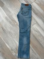 Levis 571 slim fit W28 / L30, Ophalen of Verzenden, Zo goed als nieuw