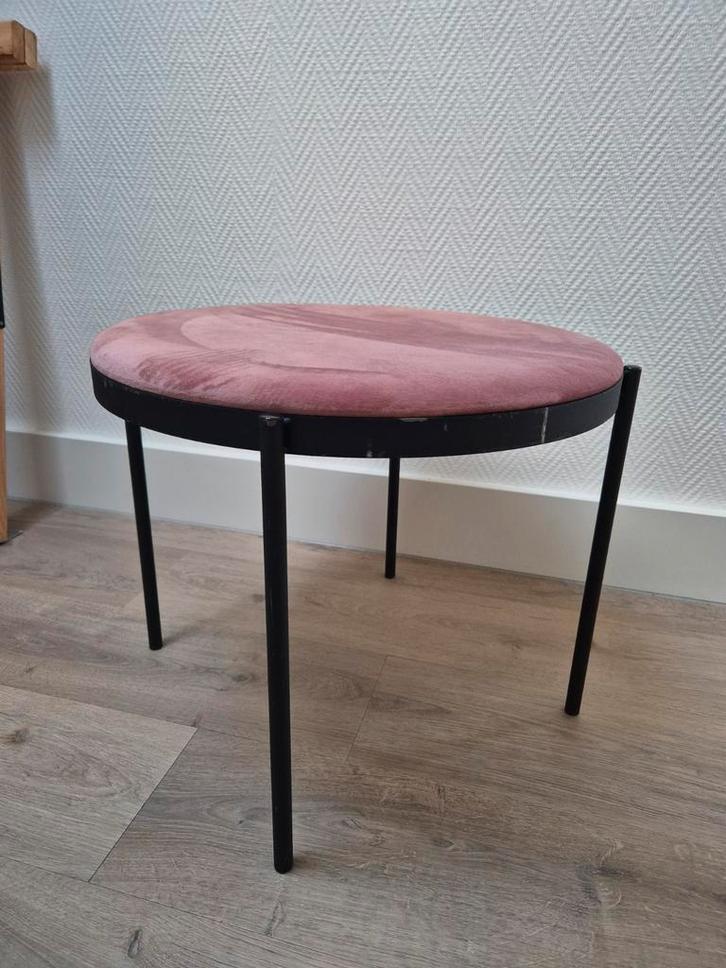 Oud Roze Krukje - Vintage Charme, Huis en Inrichting, Banken | Voetenbanken en Poefen, Gebruikt, Rond, Metaal, Stof, Ophalen