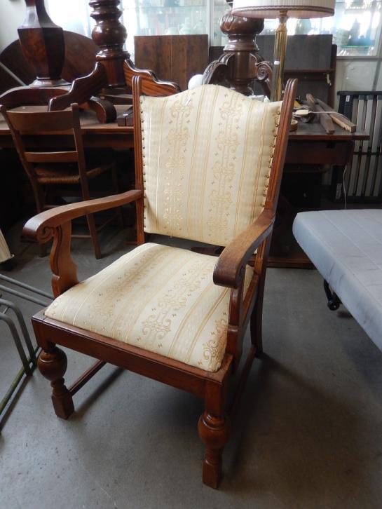Antieke eiken armleunstoel, Antiek en Kunst, Antiek | Meubels | Stoelen en Banken
