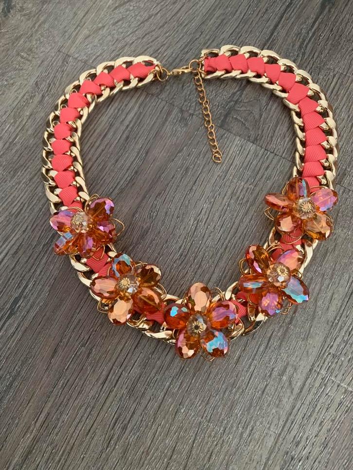 Partij 4 stuks luxe kettingen K126, Sieraden, Tassen en Uiterlijk, Kettingen, Nieuw, Overige materialen, Overige kleuren, Ophalen of Verzenden