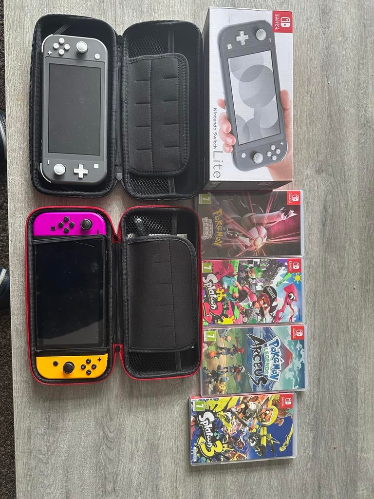 Nintendo Switch Lite + Spellen, Spelcomputers en Games, Games | Nintendo Switch, Zo goed als nieuw, Avontuur en Actie, 1 speler