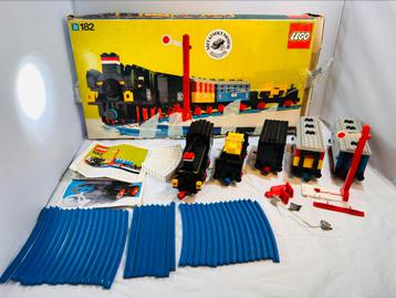 Lego 182 Train Set with Signal beschikbaar voor biedingen