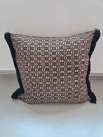 Luxury by nature kussen 60 cm x 55 cm luxe stof sierkussen, Ophalen of Verzenden, Gebruikt, Vierkant