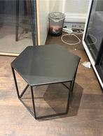 Stijlvol zwart metalen bijzettafeltje, Ophalen, Gebruikt