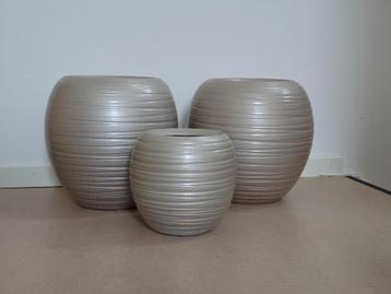 3 metallic bloempotten voor binnen beschikbaar voor biedingen