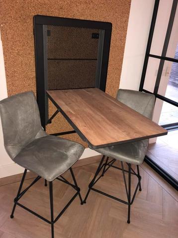 Industriele inklaptafel  beschikbaar voor biedingen
