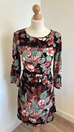 King Louie maat 38 bloemen viscose jurk 827, Maat 38/40 (M), Ophalen of Verzenden, Zo goed als nieuw, Knielengte