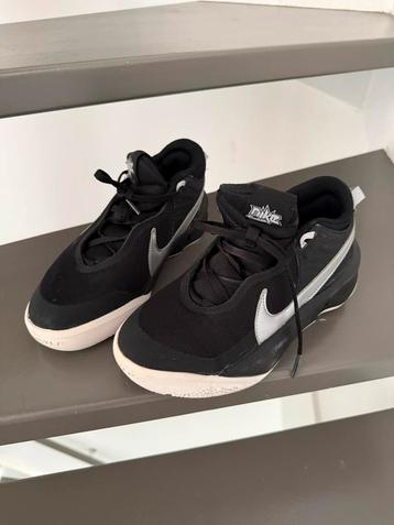 Nike shoes 35.5 beschikbaar voor biedingen
