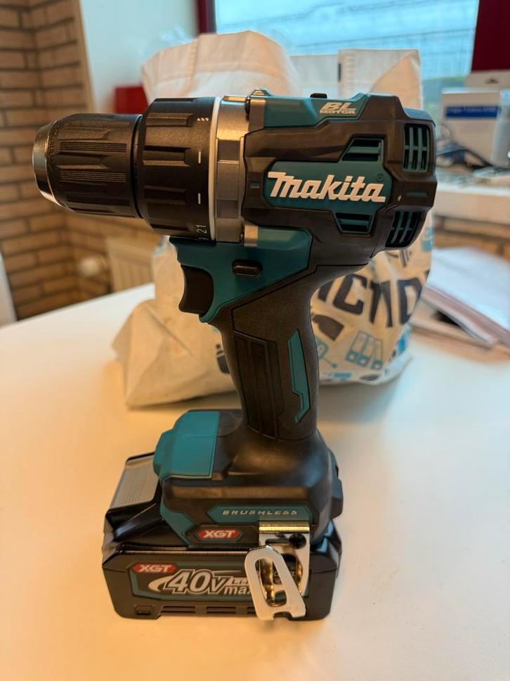 Nieuwe Makita 40V Schroefboormachine + Accu, Doe-het-zelf en Verbouw, Gereedschap | Boormachines, Nieuw, Boor- en Schroefmachine