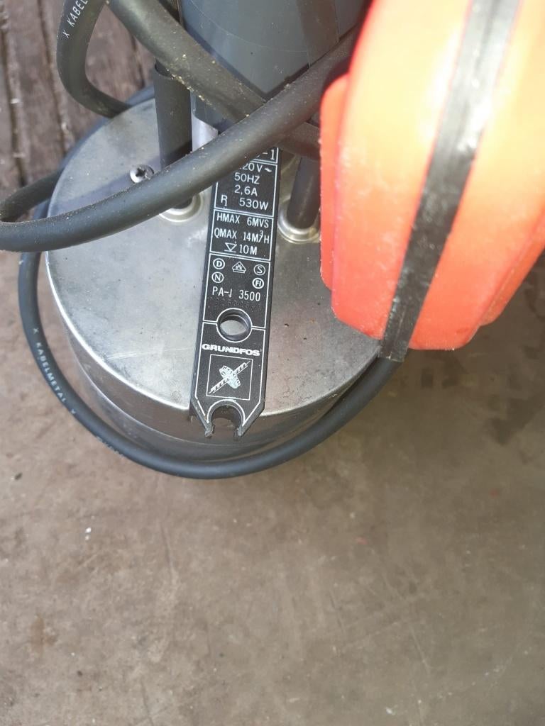 vuil water pomp, Tuin en Terras, Waterpompen, Ophalen, Dompelpomp