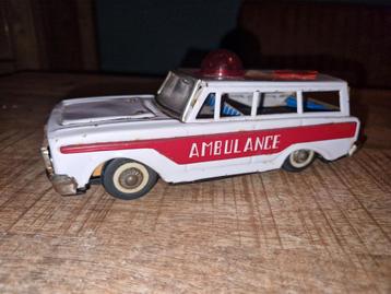 Blikken ambulance beschikbaar voor biedingen